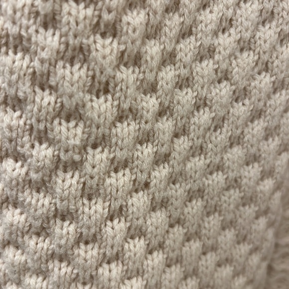 Vince Beautiful Winter Knitted Jacket - Picture 3 of 4